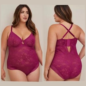 Torrid Fuschia Lace Underwire Unlined Bodysuit Lingerie 6X